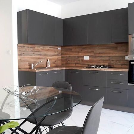 Luxurious Apartment Next To The Sea Gzira Экстерьер фото